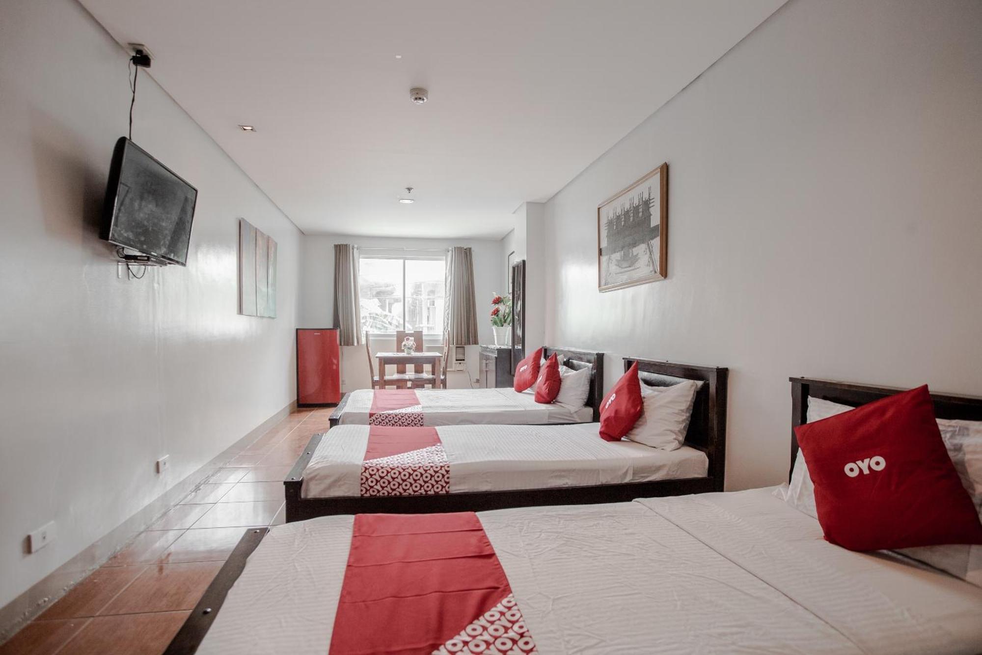 OYO 714 Haeinsa Condotel Quezon City Exterior foto