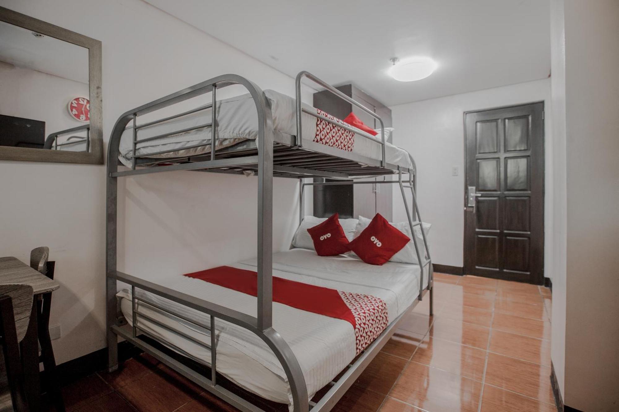 OYO 714 Haeinsa Condotel Quezon City Exterior foto