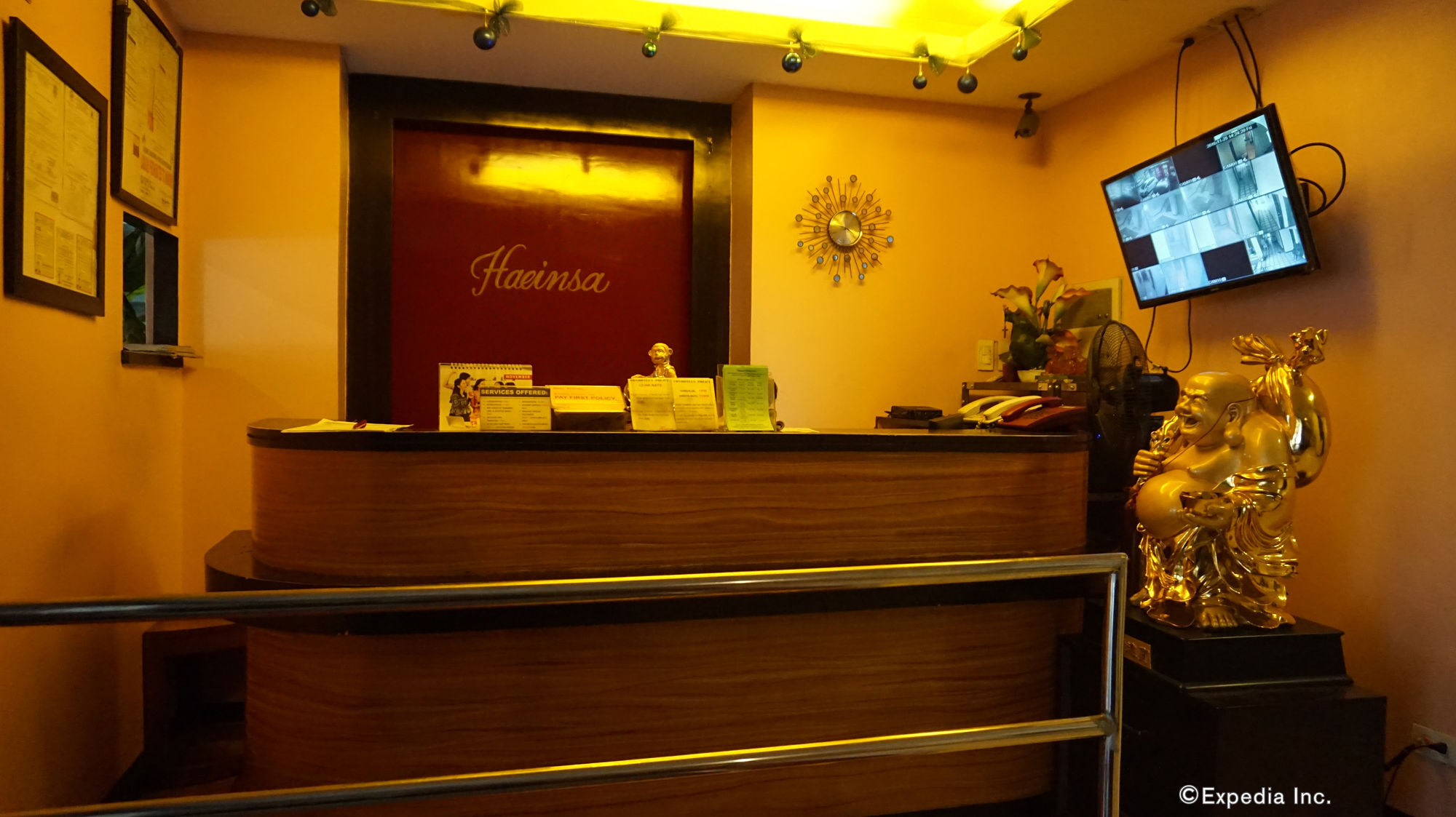 OYO 714 Haeinsa Condotel Quezon City Exterior foto